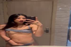 找了个白人对象  背景图片