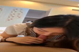 电竞主播的线下精彩私生活  背景图片