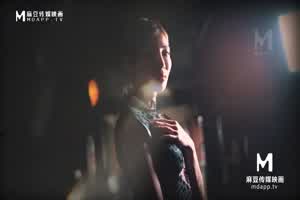 麻豆 雪千夏诱惑国风旗袍  背景图片