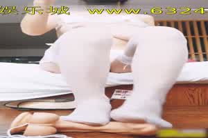 高跟白丝网红福利姬【橘猫】  背景图片