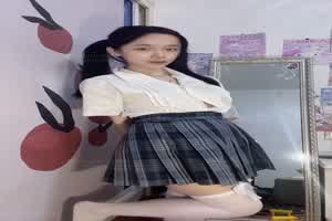 胡椒仔自慰一半潮吹大喷水  背景图片