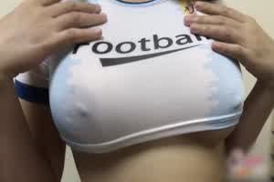 【情色奥运】亚洲妹妹与完美乳房逼掀开挺粉的  背景图片