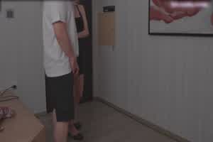 短发尤物爆艹嫩穴淫靡性爱 中出内射粉穴爽歪歪  背景图片