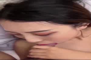 长沙孕妇在孕期老公一直不舍得操， 结果自己逼痒出去约炮  背景图片