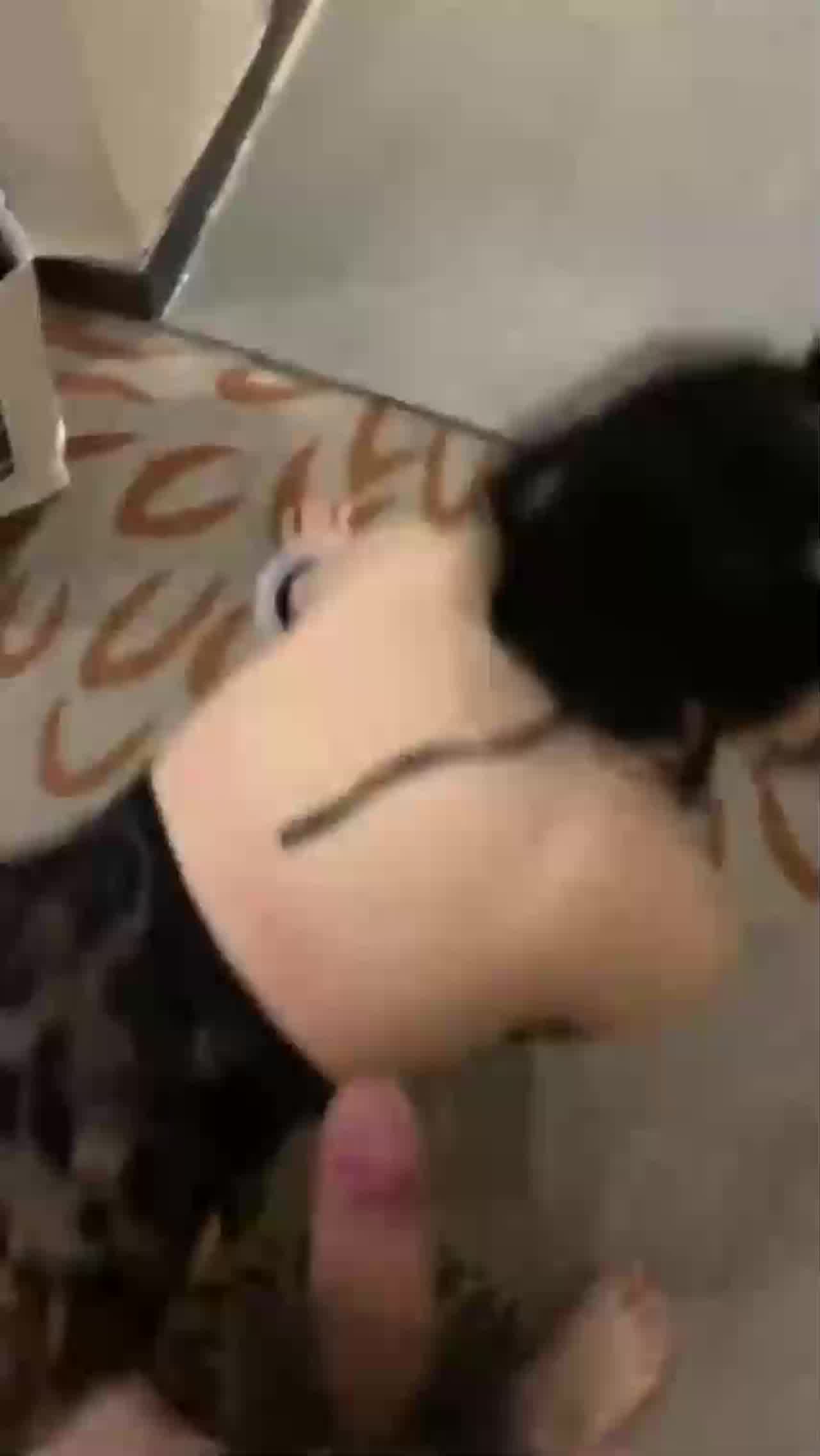  蕾丝豹服侍主人 的剧照10