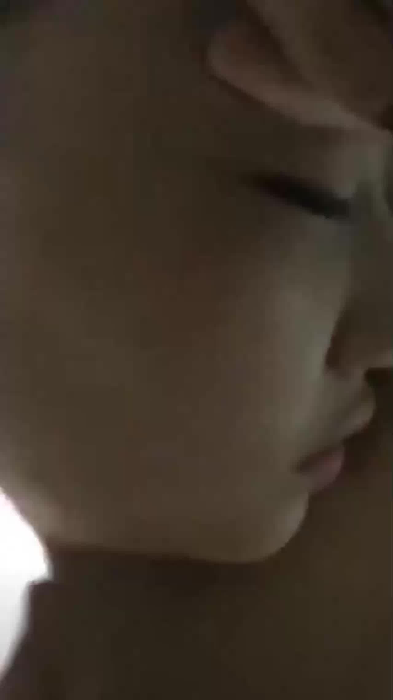  和反差女友酒店啪啪自拍 的剧照7