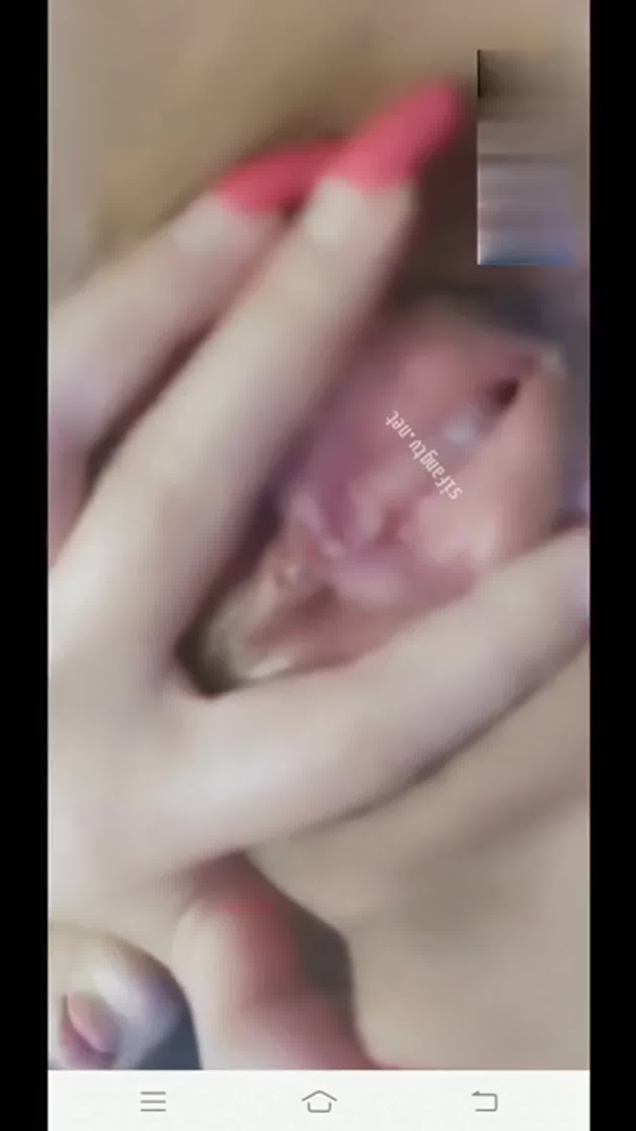  极品女神素颜粉鲍收缩诱惑 的剧照6