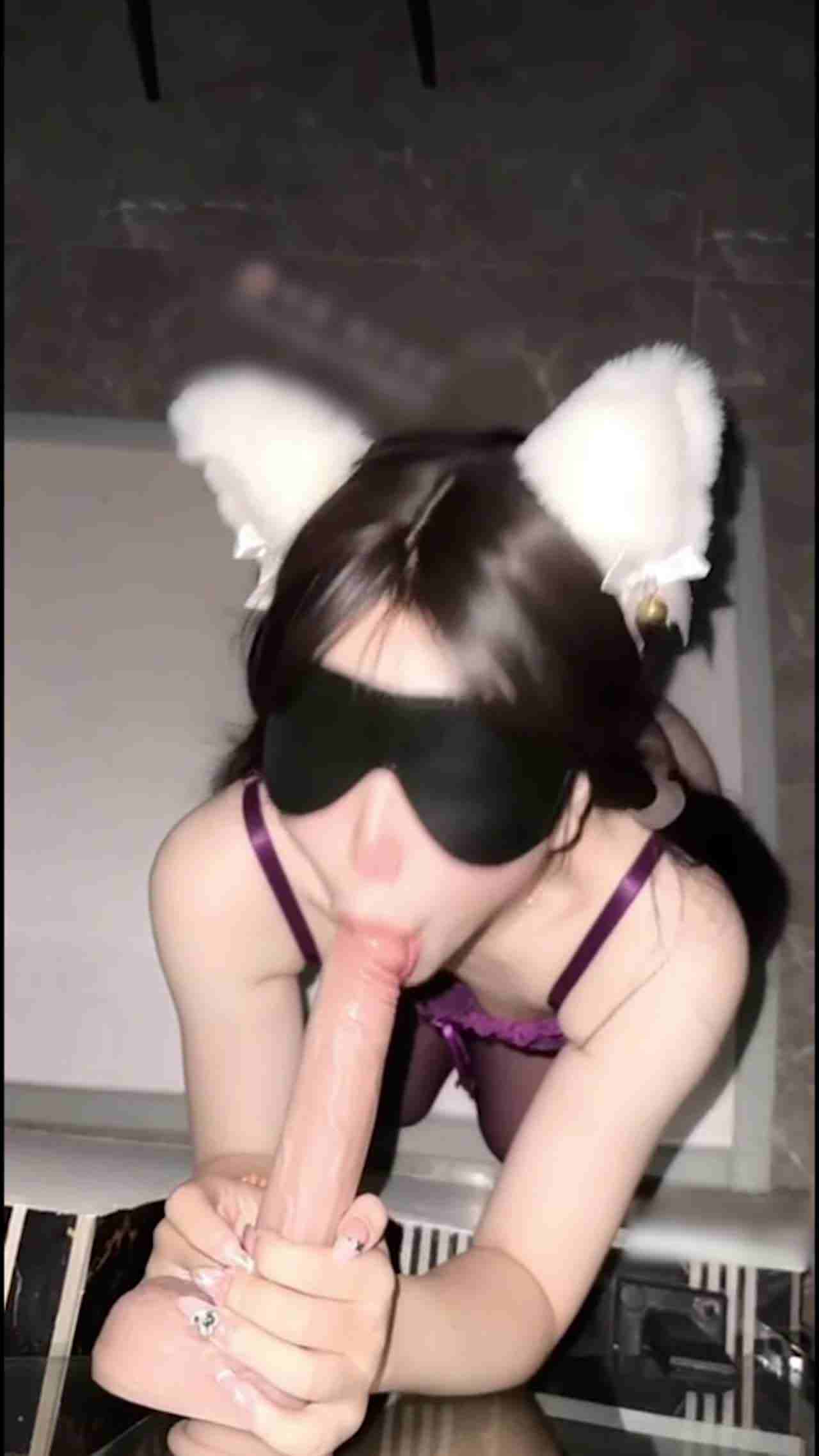  笨蛋小鱼爱口交 的剧照10