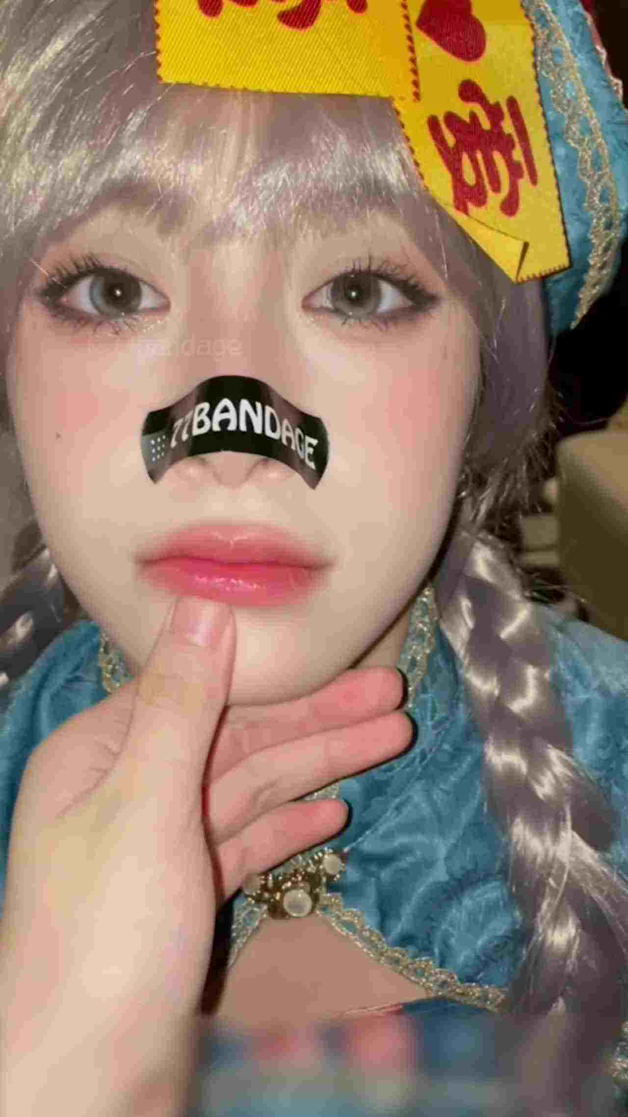  创可贴贴 刚出山小道士大战可爱小将尸 的剧照6