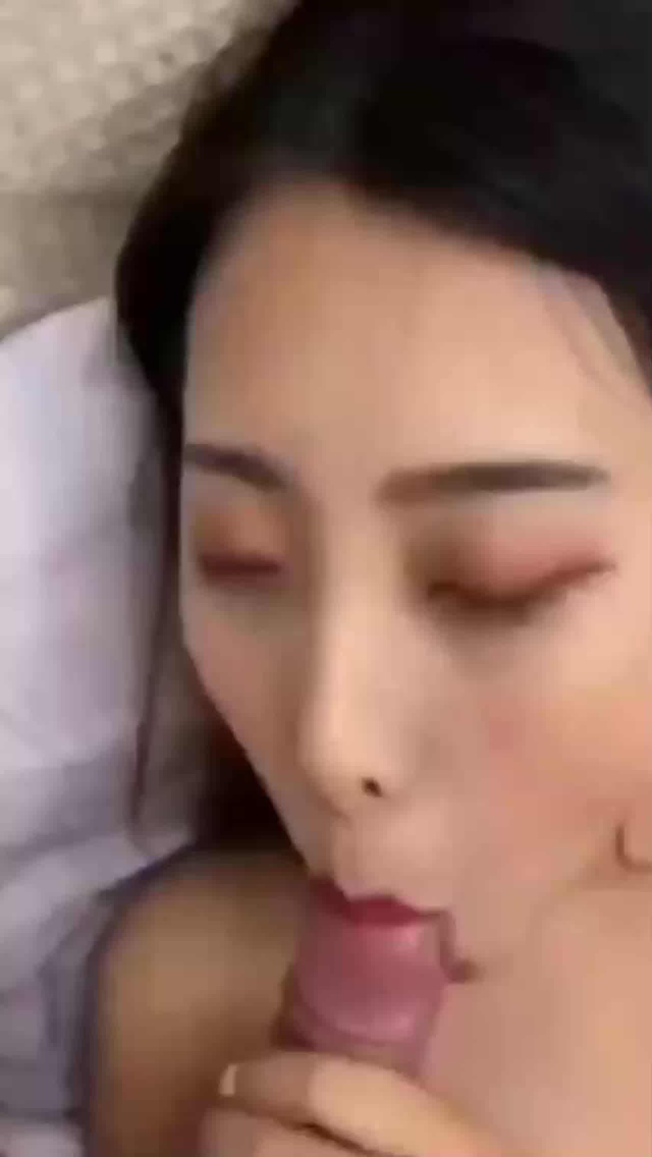  怀孕后的性欲大爆发长沙孕妇曾筱悠，挺个大肚子都要找我偷情享受高潮 的剧照4