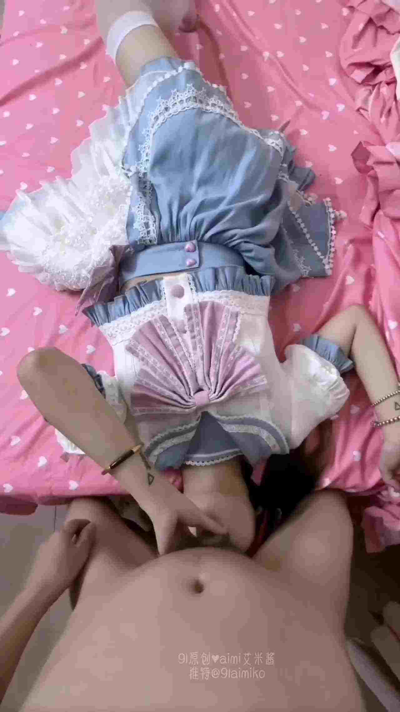  艾米被爸爸深喉，无套内射1_4 的剧照7