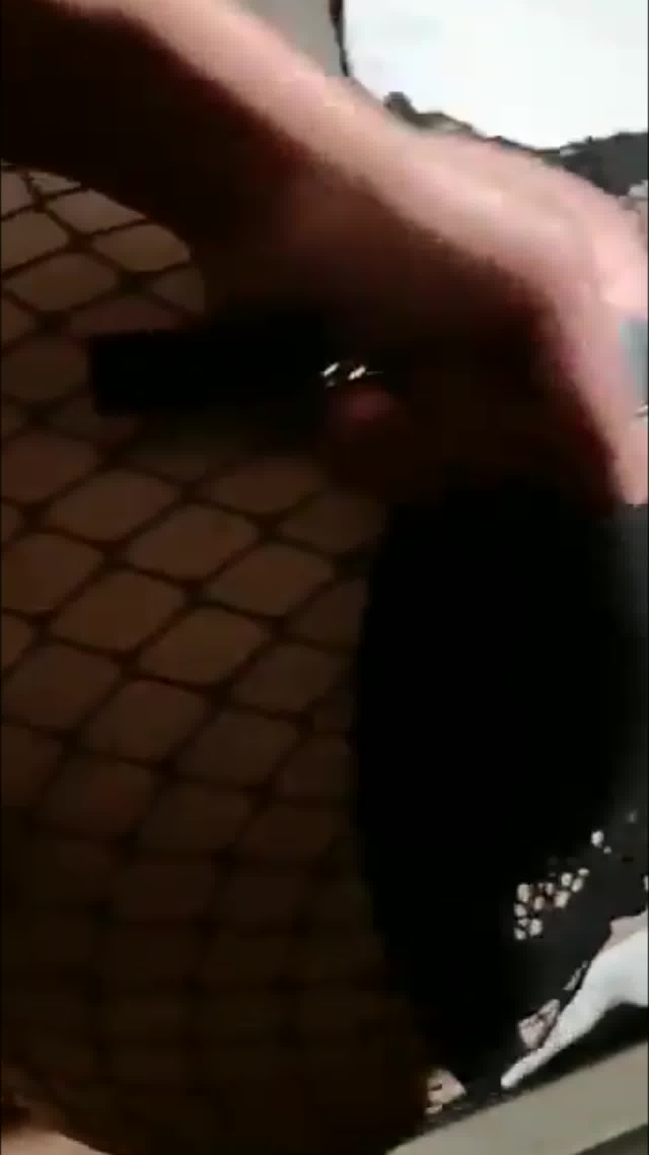  骚女友解锁任何公共场所 口活颜射样样来刺激极了 的剧照10