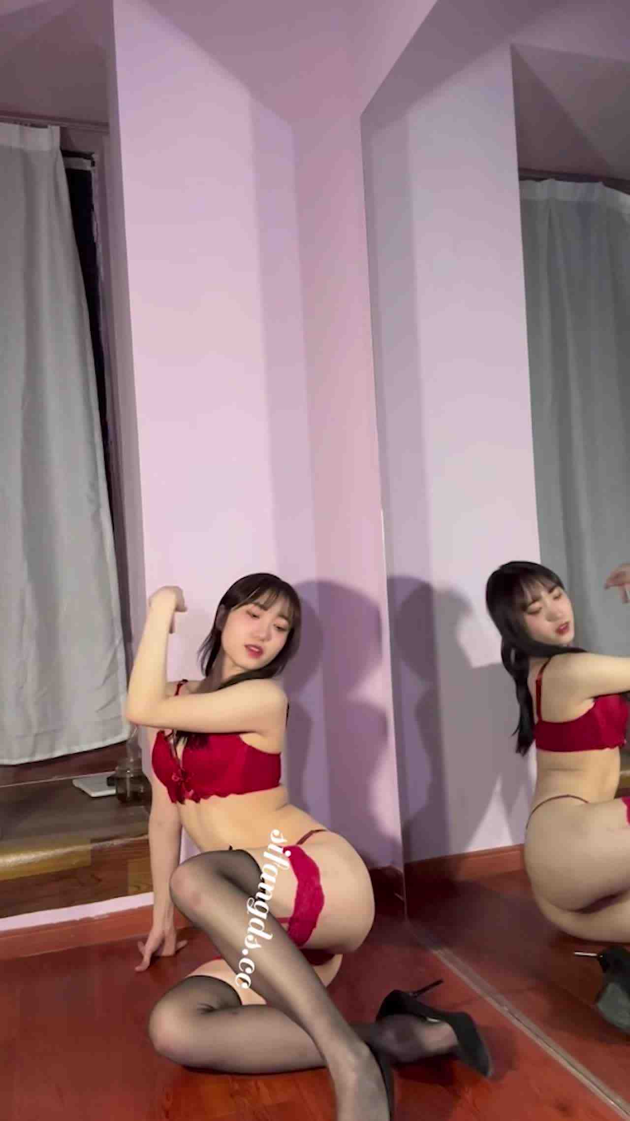  想看看接下来会发生什么吗 的剧照9