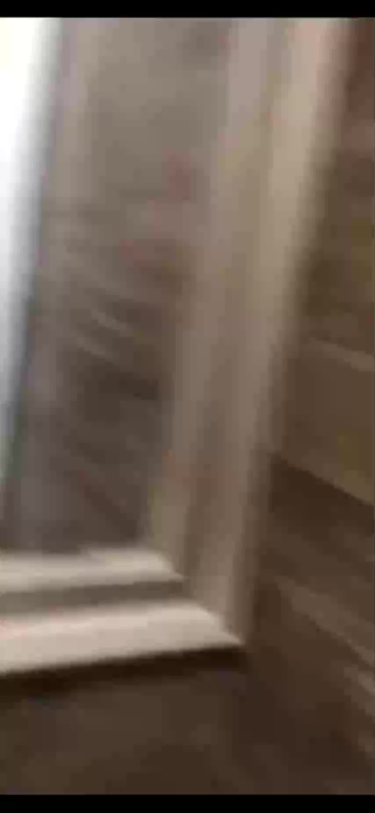  和男友厕所做爱自拍 的剧照9