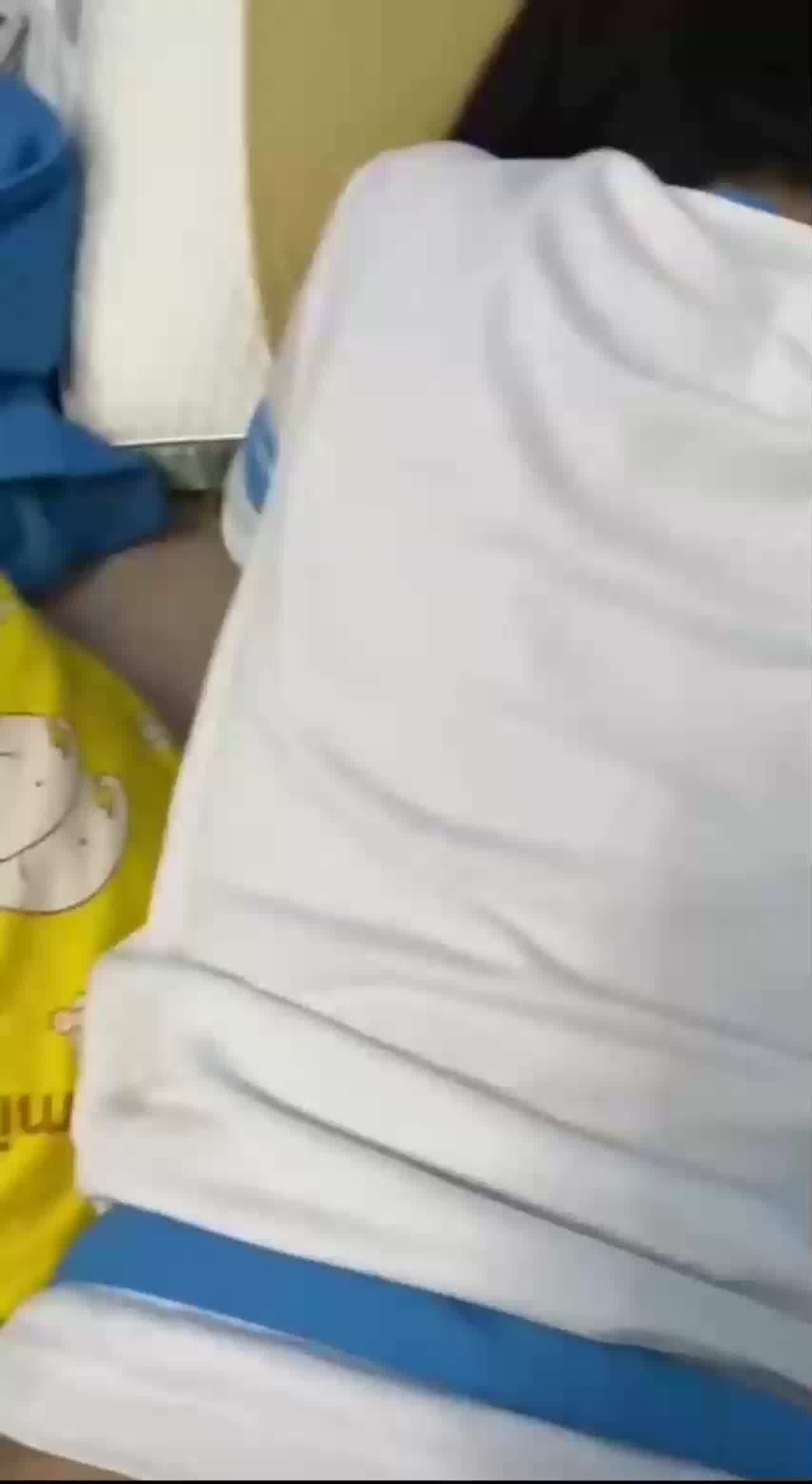  上海剑桥学院蜂腰翘臀 ”薛翊宁“ 被校男友强拍啪啪，呻吟声很顶 的剧照10