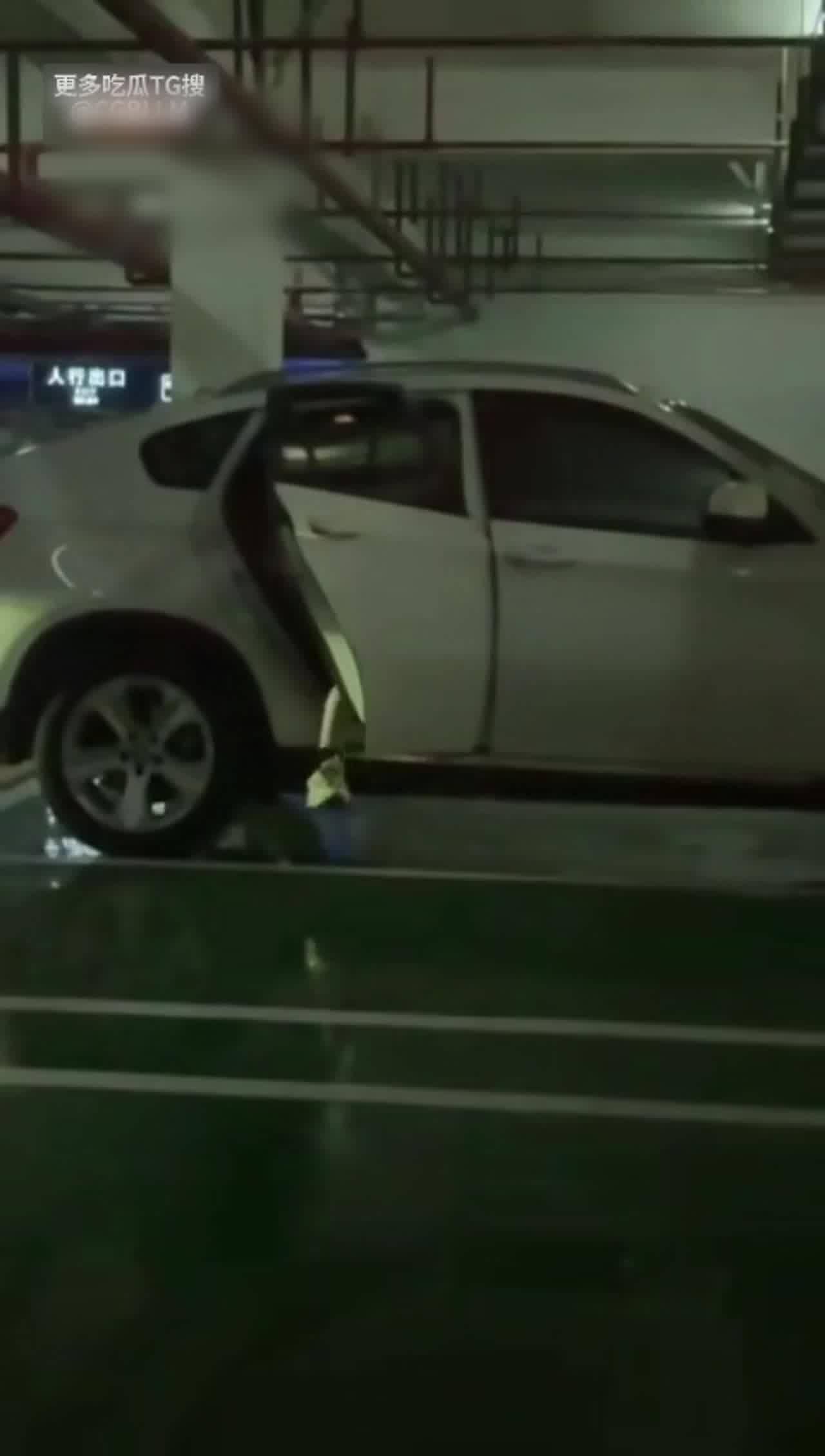  门事件 盐城宝马哥车震瓜 的剧照8