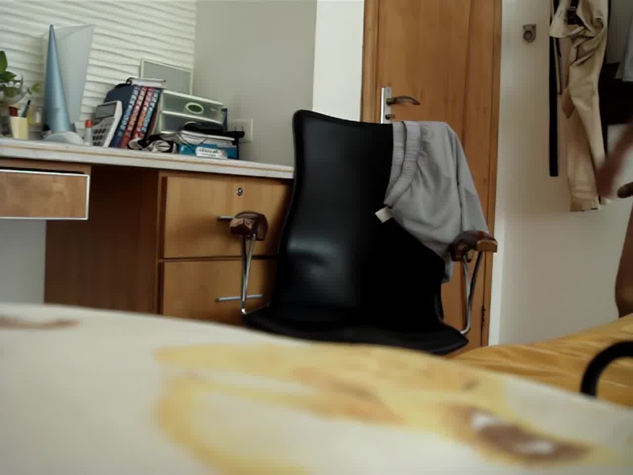  夜店正妹带回家一夜情 骑马操的好爽 的剧照10