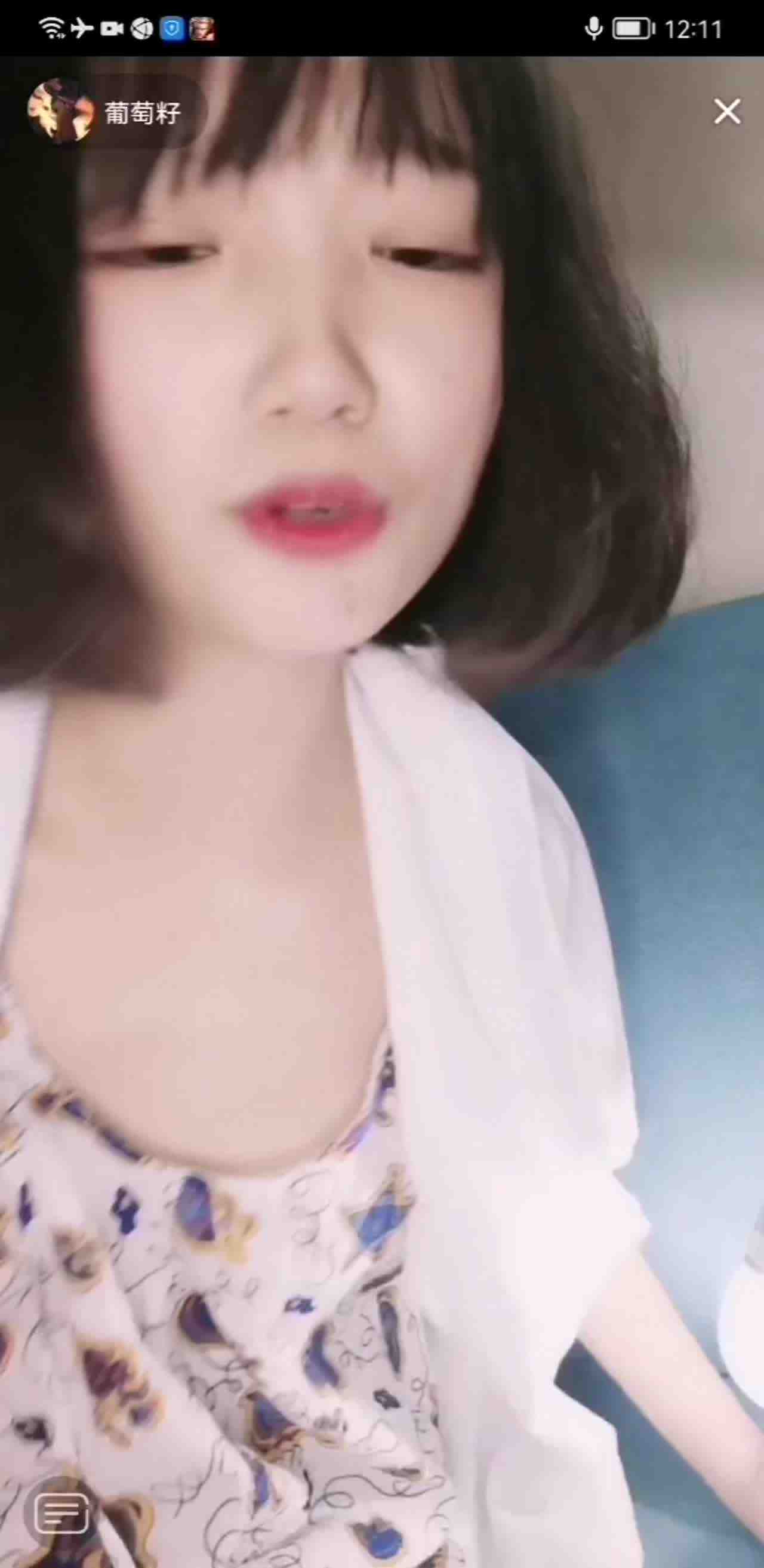  抖音自录真空走光系列 (8) 的剧照5