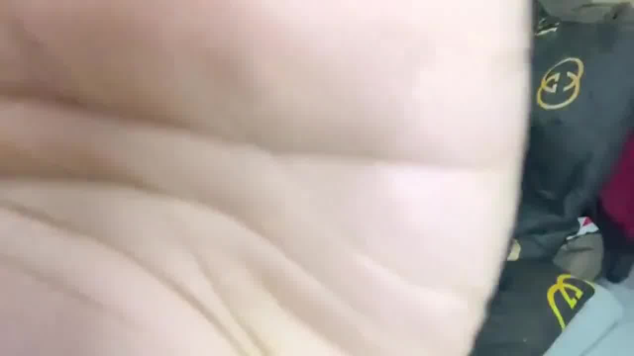  肉感女仆遵守主人性爱指示 的剧照3