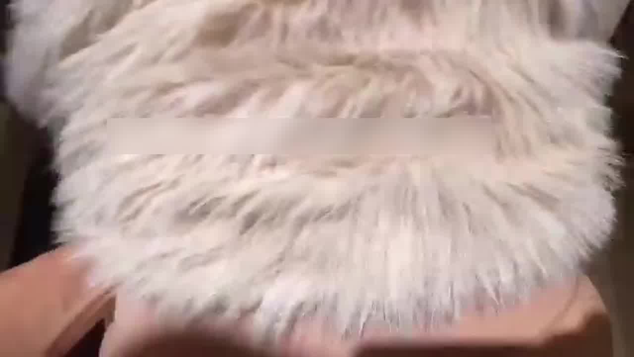  小骚货迫不及待自己上来 的剧照10