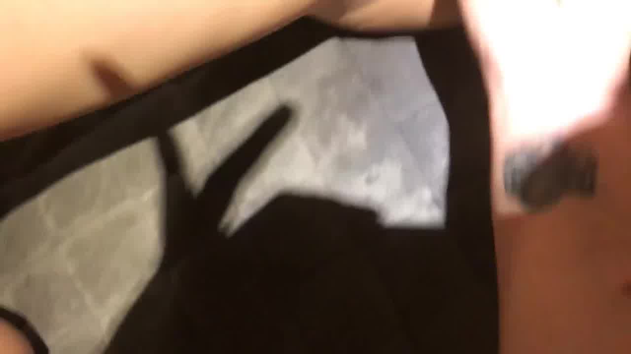  个人云盘被黑流出神似波姐的漂亮肥臀多水欲女被老司机男友猛扣G点到潮喷欲仙欲死内射中出1080P原版 的剧照9