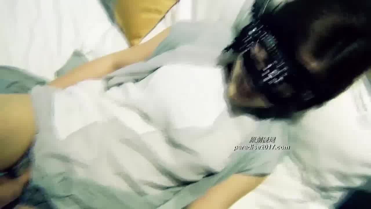  91天堂系列 素人约啪 HOTEL搭讪大堂经理 的剧照1