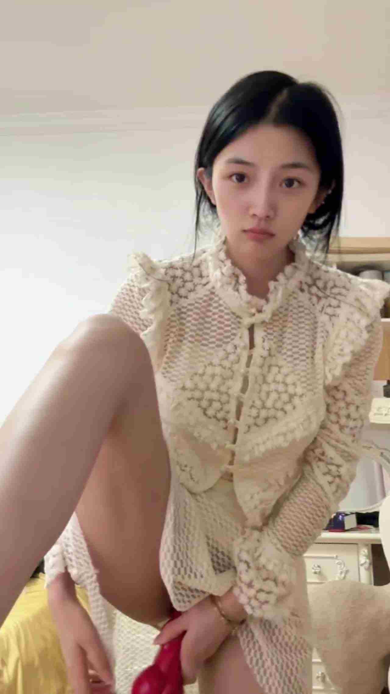  超暴力后入 肥嫩屁股看到就想肏 的剧照1