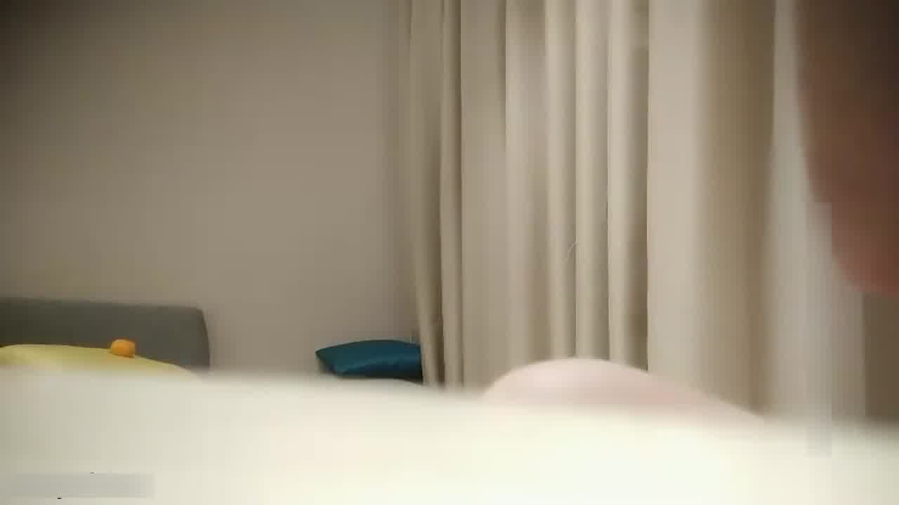  性感包臀裙妹子，蹲着口交上位骑坐站立侧入抽插猛操 的剧照8