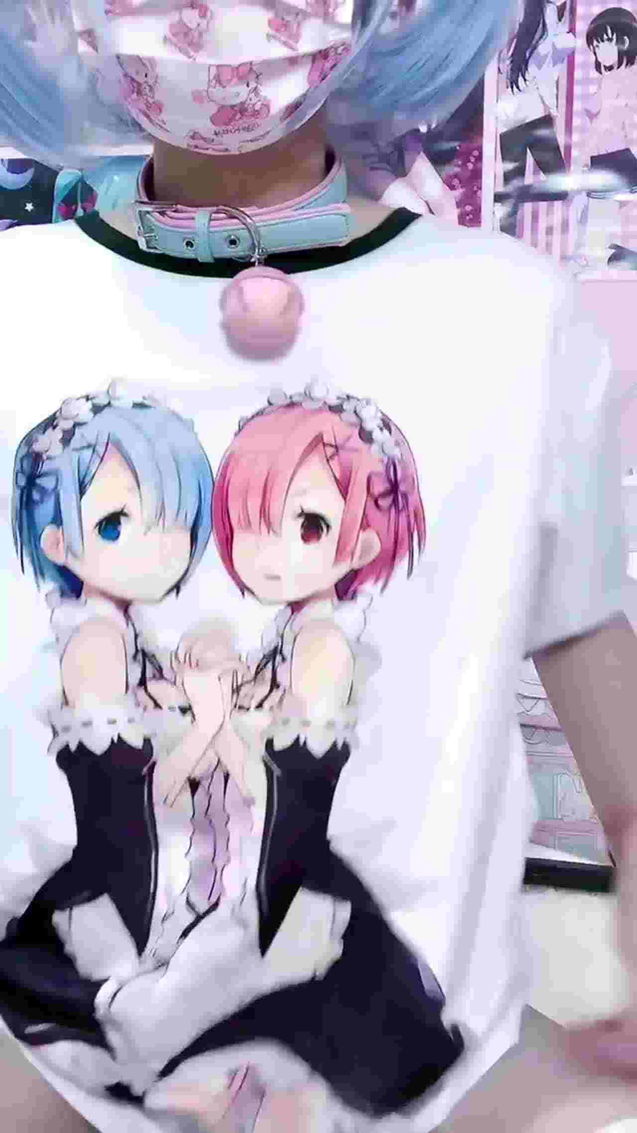  蓝发双马尾小宝贝自慰嫩逼逼 的剧照3