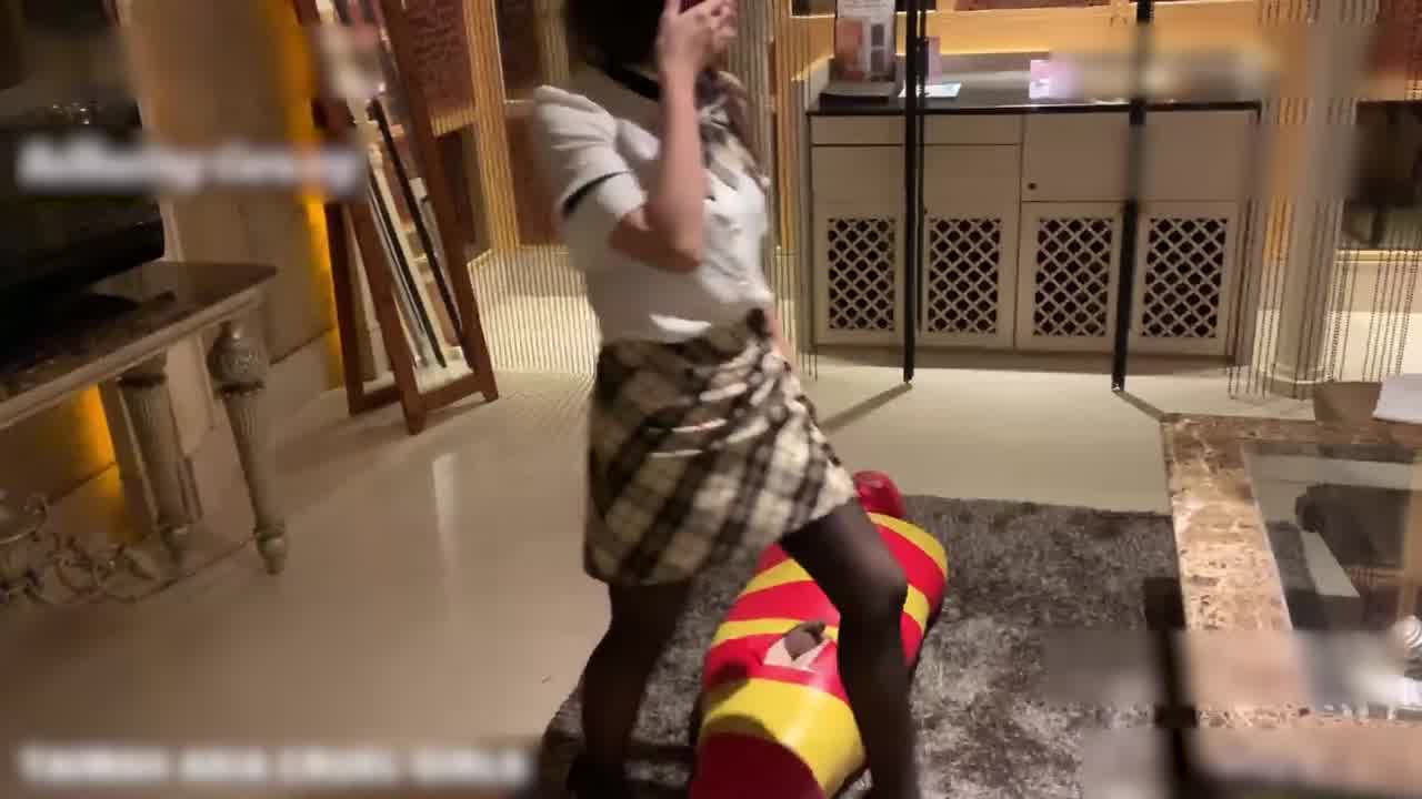  尼玛这是个巨型三角锥吧 的剧照3