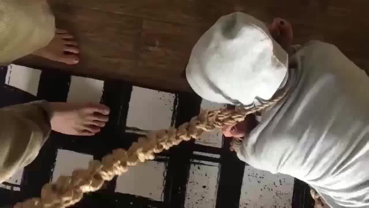  美乳女神唯美情色艺术照x调教双享炮~ 的剧照9