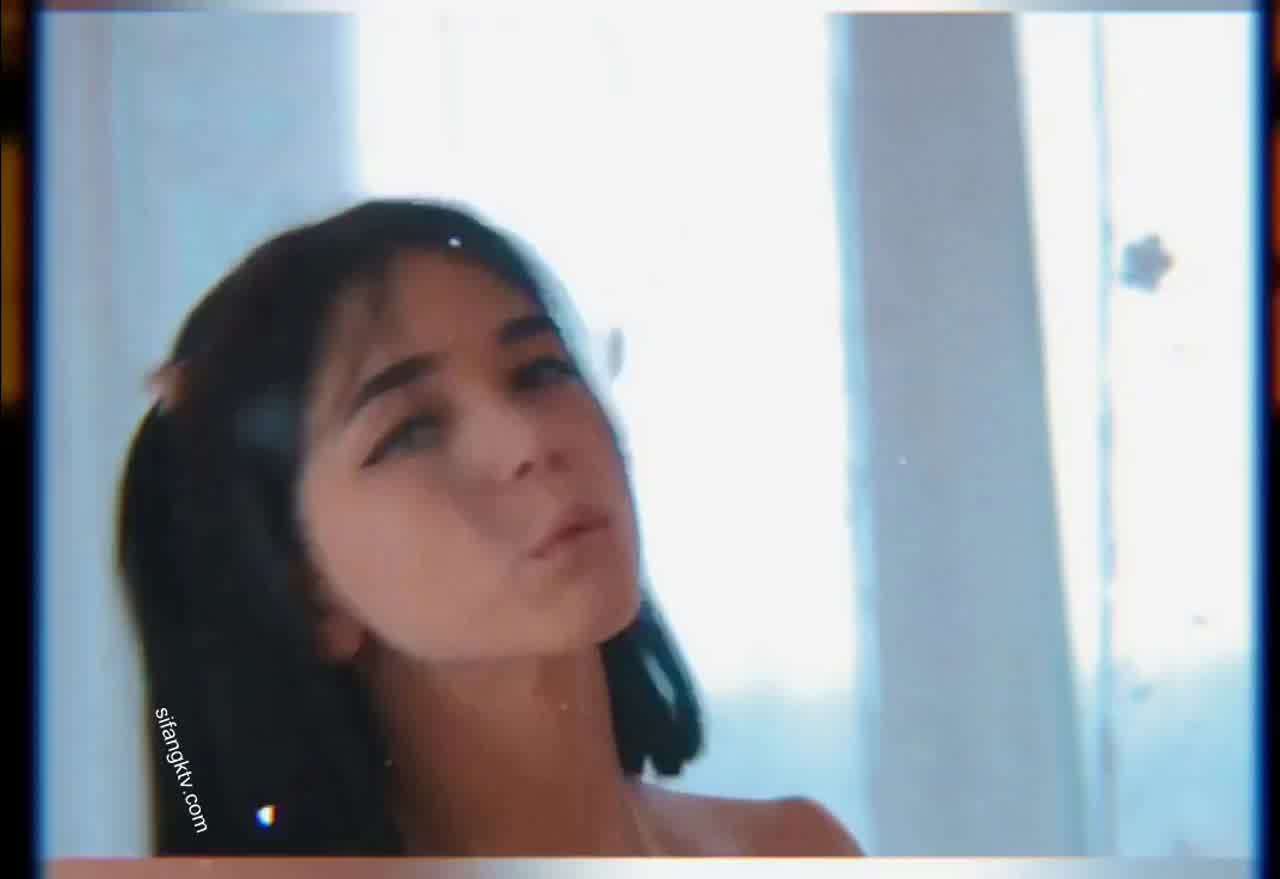  euphoriakush 西方甜美贫乳小萝莉 的剧照7