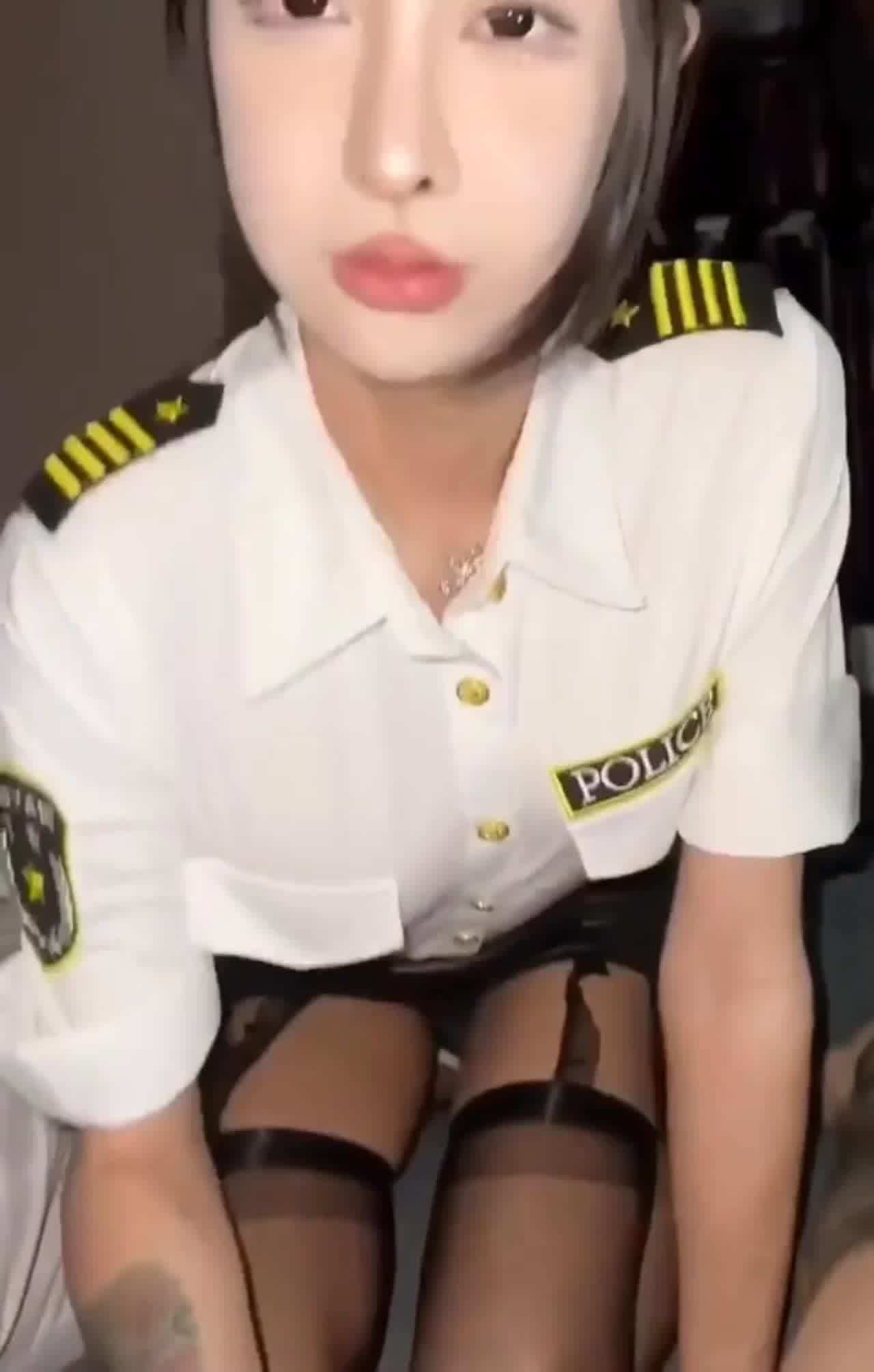  长相身材女神级的小姐姐真的很耐操 的剧照2