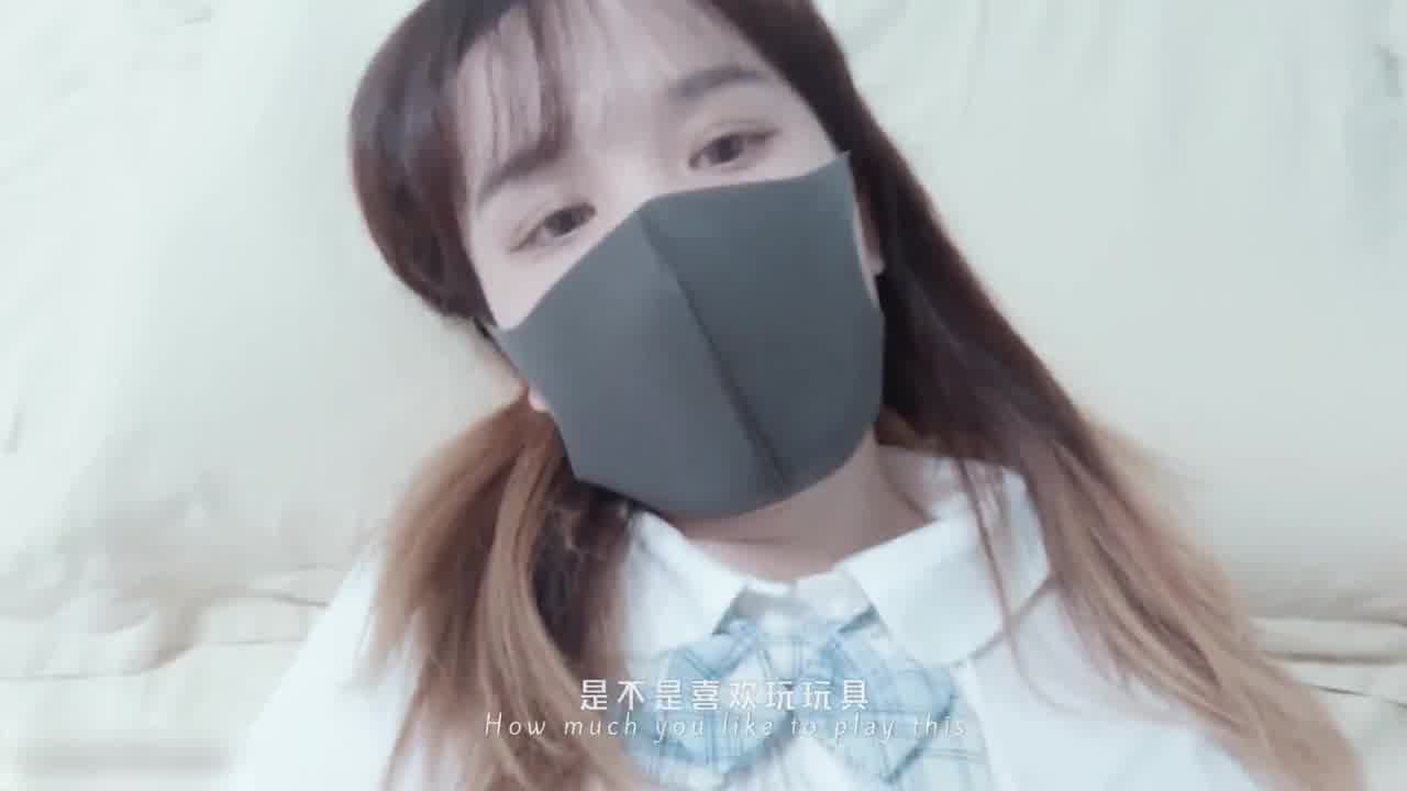  这么紧致的逼逼爸爸们喜欢吗？会不会感觉很舒服很爽？又被爸爸填满了！爸爸的反差小母狗 的剧照7