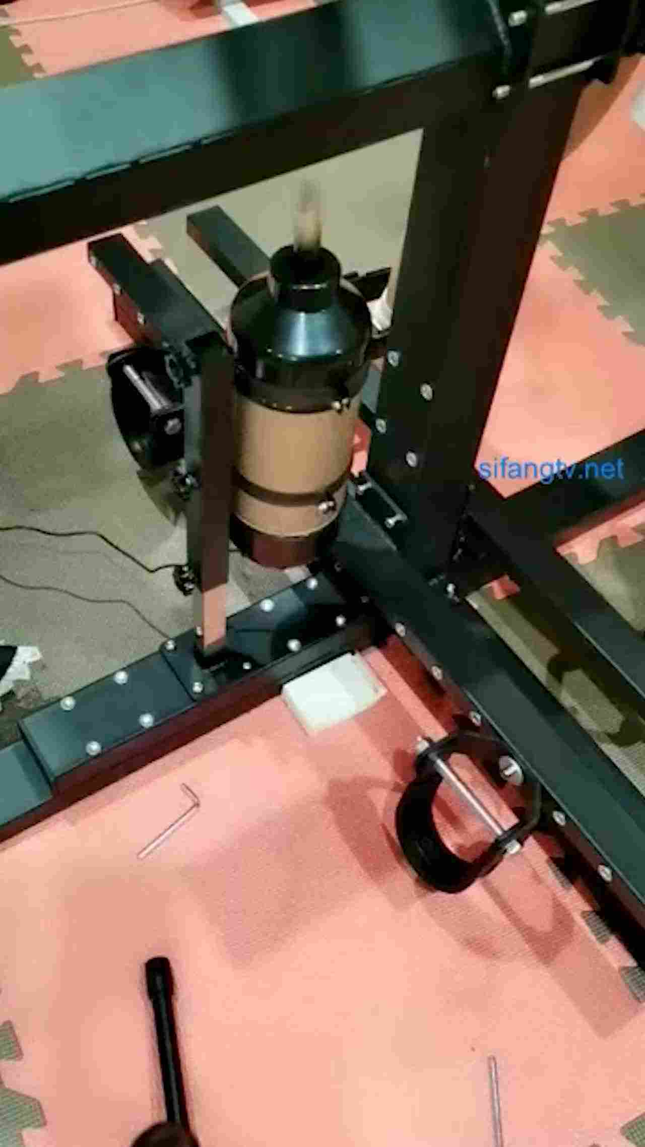  这个女孩的，太刺激了爱玩重口BDSM 的剧照1