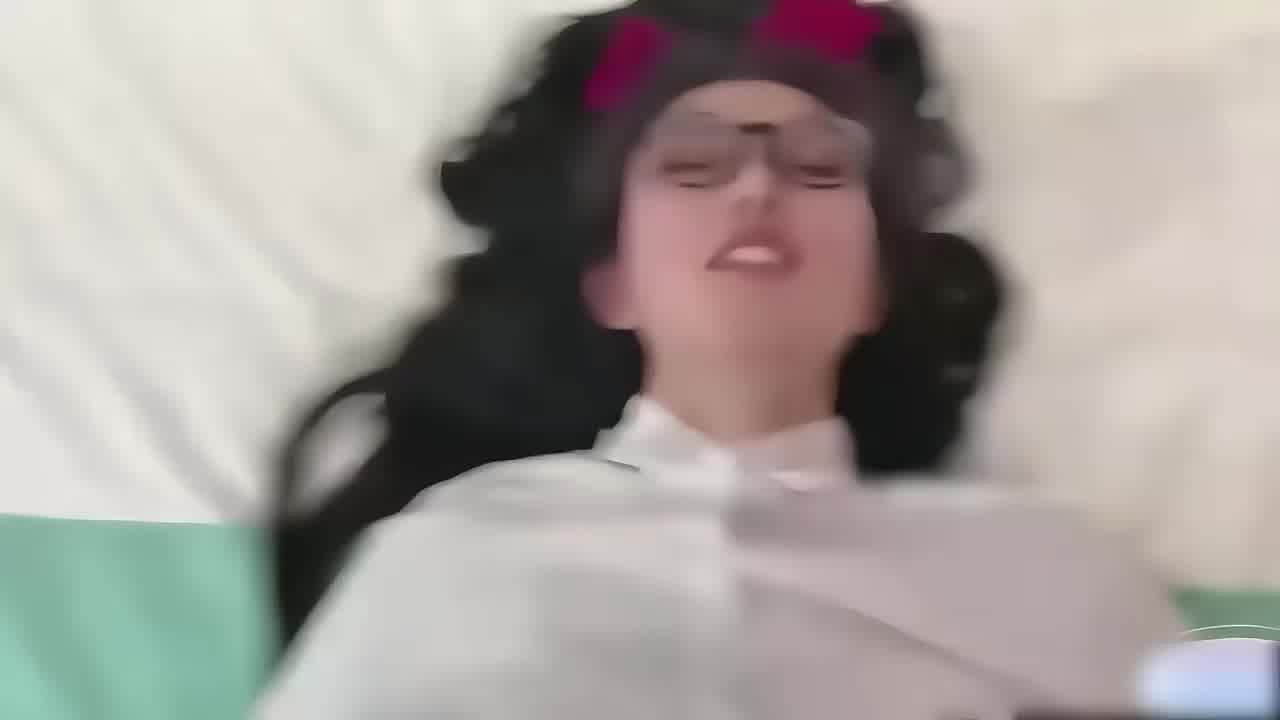  十个眼镜九个骚，成功调教水手服小萝莉 的剧照5