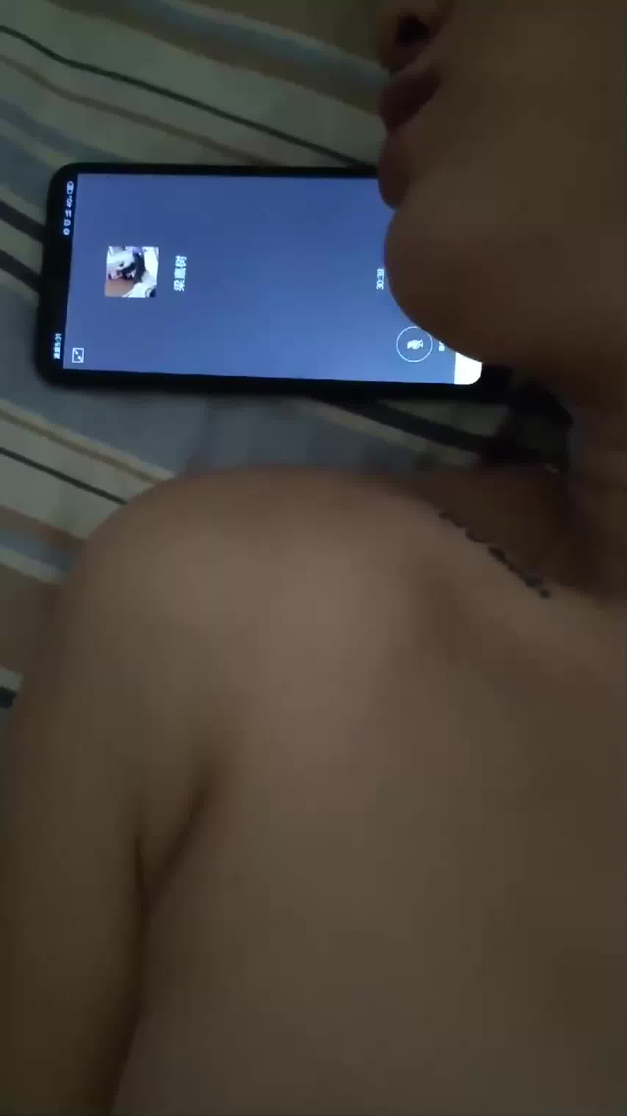  打电话给梁家树：你不要操别人好不好，我要知道你再操别人我就不吃你的鸡巴啦，我嫌脏，你能忍住不操别人吗 的剧照9